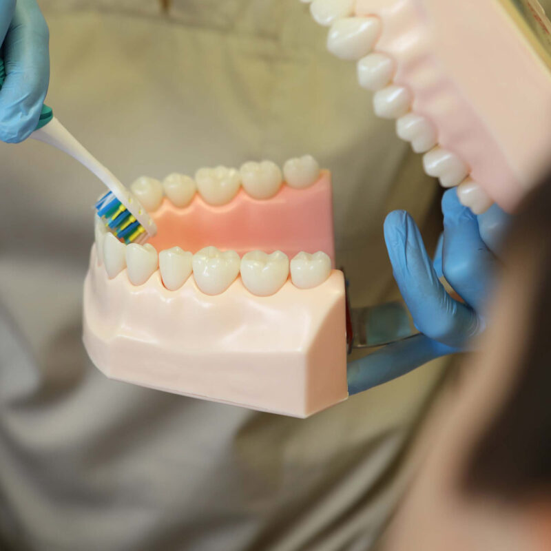 Zahnaerzte_am_Augustaplatz_Mundhygienetraining_Kachel